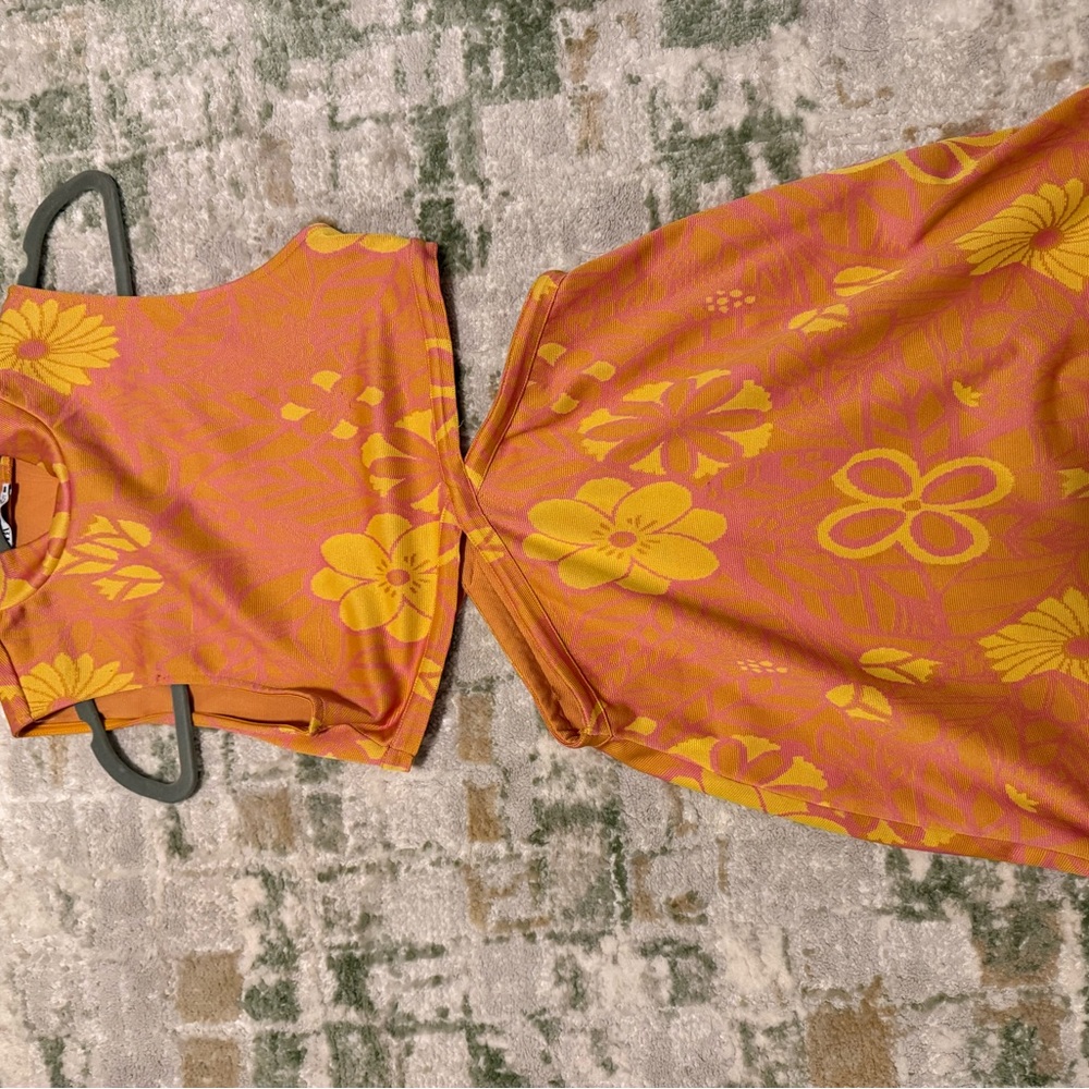 Zara Vibrant Pink and Yellow Textile - Picture 2 of 5